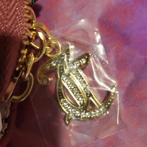 Juicy Couture Burgundy Coin Purse with Dividers For Cards Or Cash Gold Accents - Picture 4 of 8